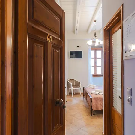 Authentic In Fiscardo * فيسكاردو