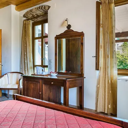 Authentic In Fiscardo Apartment *