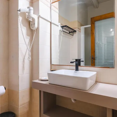 Authentic In Fiscardo *