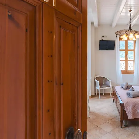 Authentic In Fiscardo Apartment